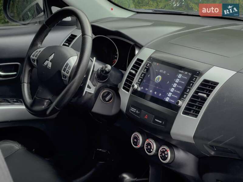 Внедорожник / Кроссовер Mitsubishi Outlander 2008 в Киеве фото 21 Внедорожник / Кроссовер Mitsubishi Outlander 2008 в Киеве