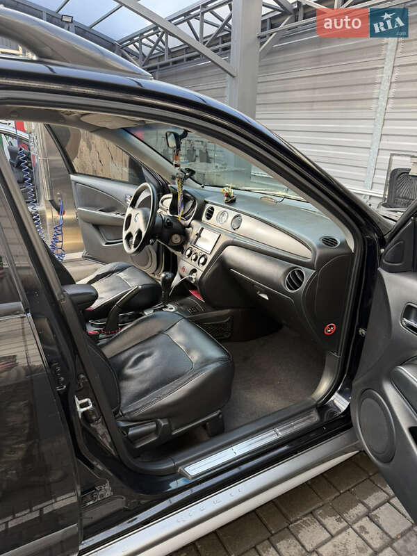 Позашляховик / Кросовер Mitsubishi Outlander 2005 в Петропавлівці фото 14 Позашляховик / Кросовер Mitsubishi Outlander 2005 в Петропавлівці