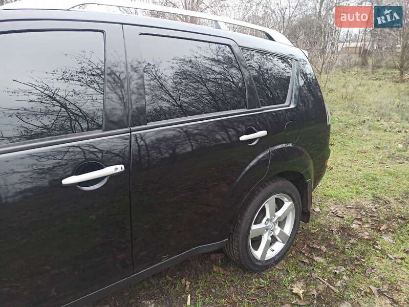 Внедорожник / Кроссовер Mitsubishi Outlander 2007 в Каменском