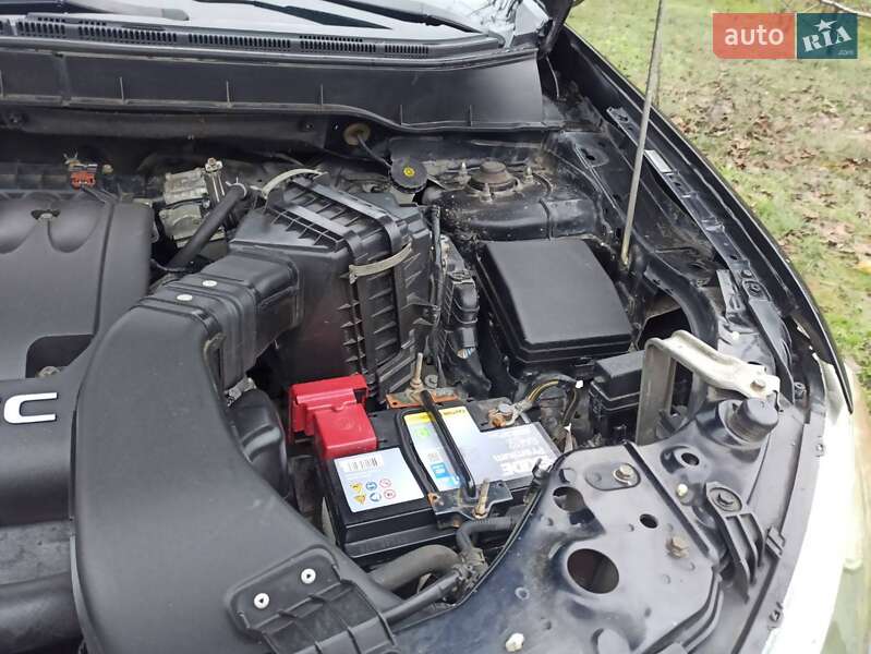 Внедорожник / Кроссовер Mitsubishi Outlander 2007 в Каменском