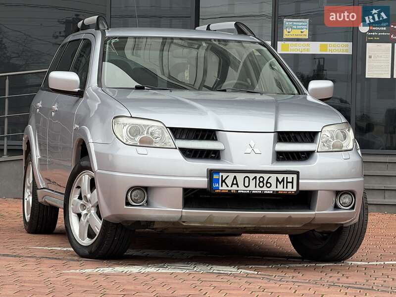 Mitsubishi Outlander 2006