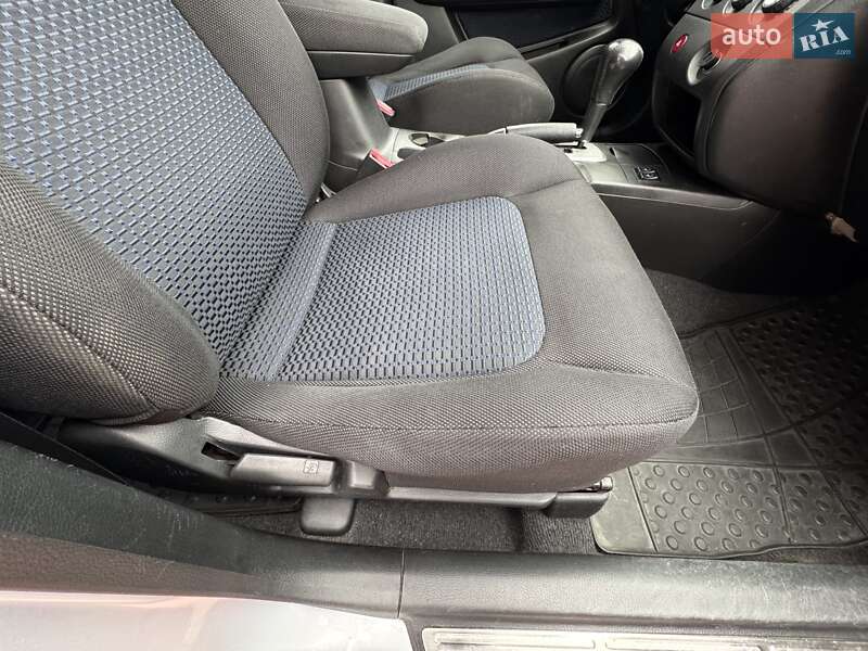 Позашляховик / Кросовер Mitsubishi Outlander 2006 в Одесі фото 56 Позашляховик / Кросовер Mitsubishi Outlander 2006 в Одесі