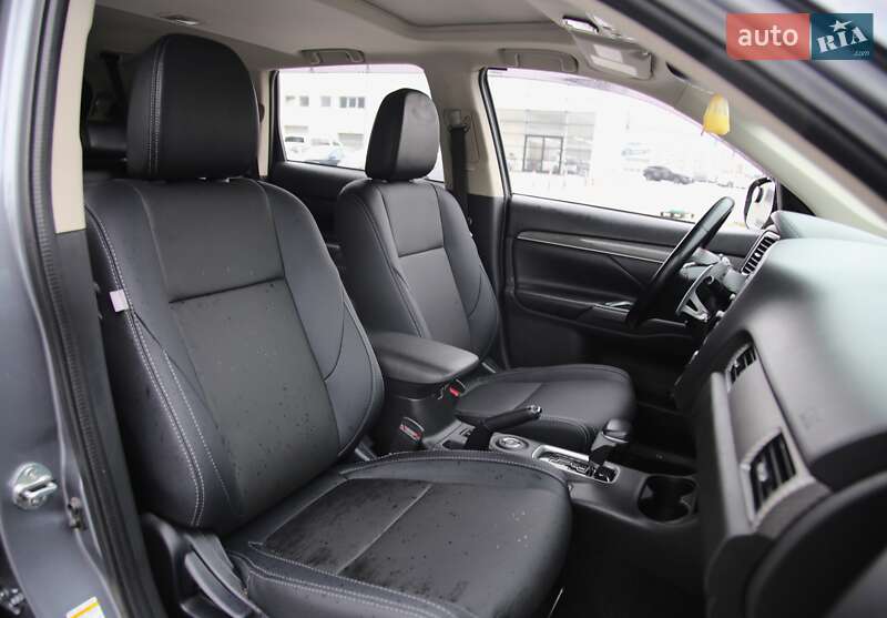Внедорожник / Кроссовер Mitsubishi Outlander 2016 в Харькове фото 10 Внедорожник / Кроссовер Mitsubishi Outlander 2016 в Харькове