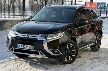 Внедорожник / Кроссовер Mitsubishi Outlander 2017 в Белой Церкви