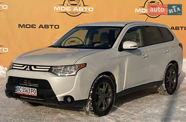 Внедорожник / Кроссовер Mitsubishi Outlander 2013 в Ровно