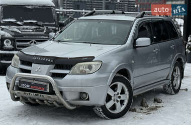 Внедорожник / Кроссовер Mitsubishi Outlander 2008 в Киеве