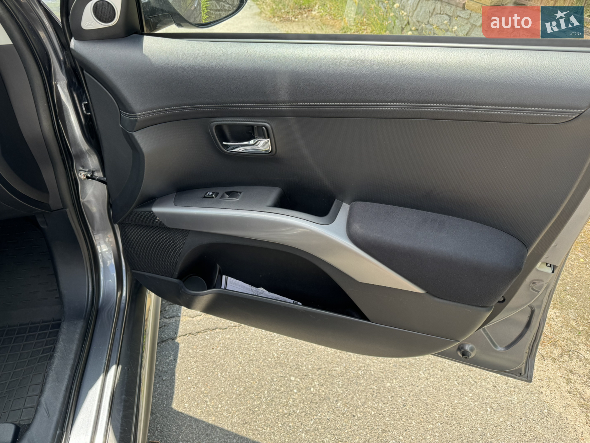 2011 Mitsubishi Outlander - мініатюра 22