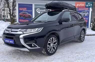 Внедорожник / Кроссовер Mitsubishi Outlander 2015 в Львове