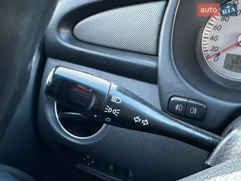 Внедорожник / Кроссовер Mitsubishi Outlander 2003 в Киеве