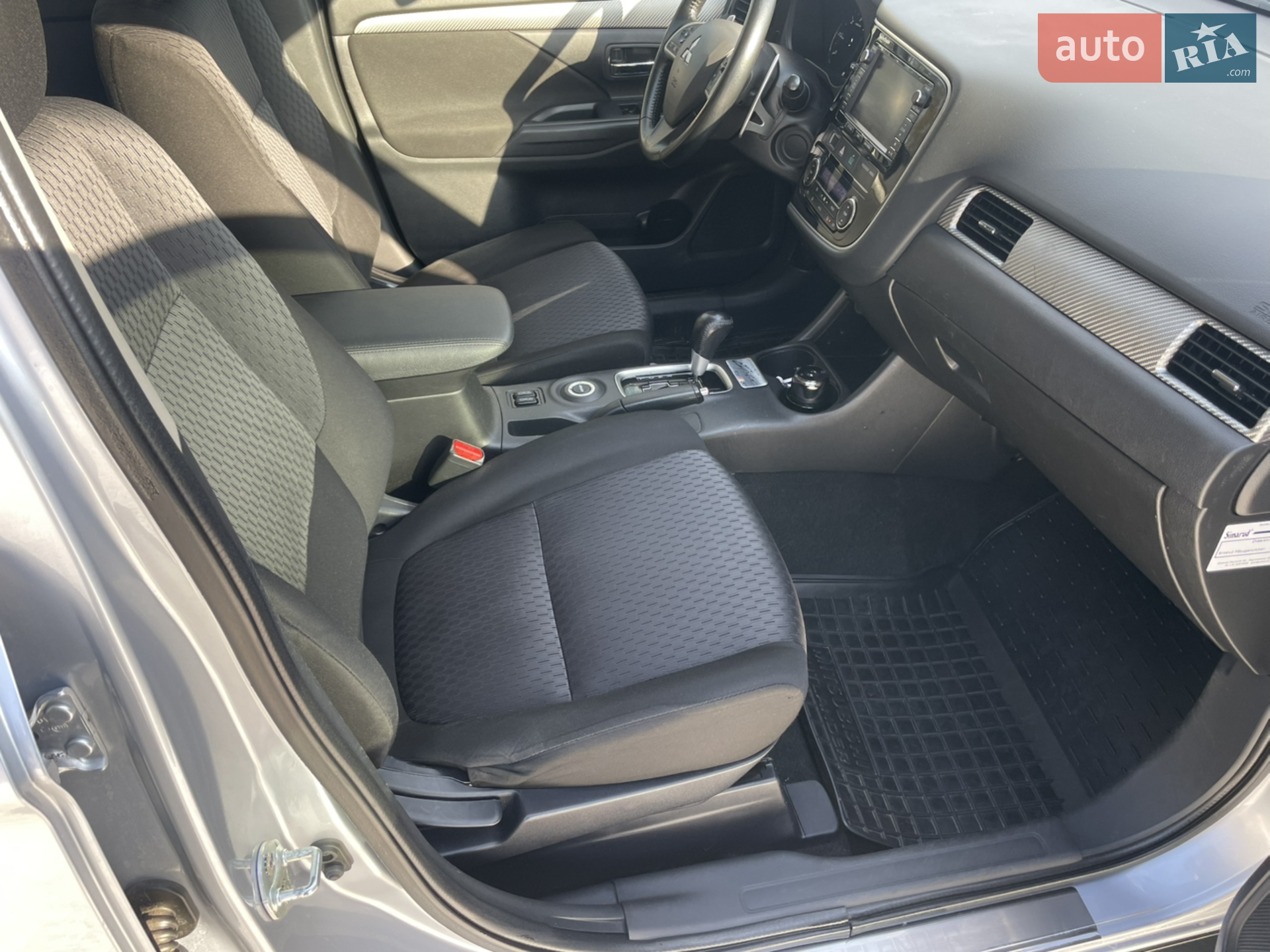 2013 Mitsubishi Outlander - мініатюра 17