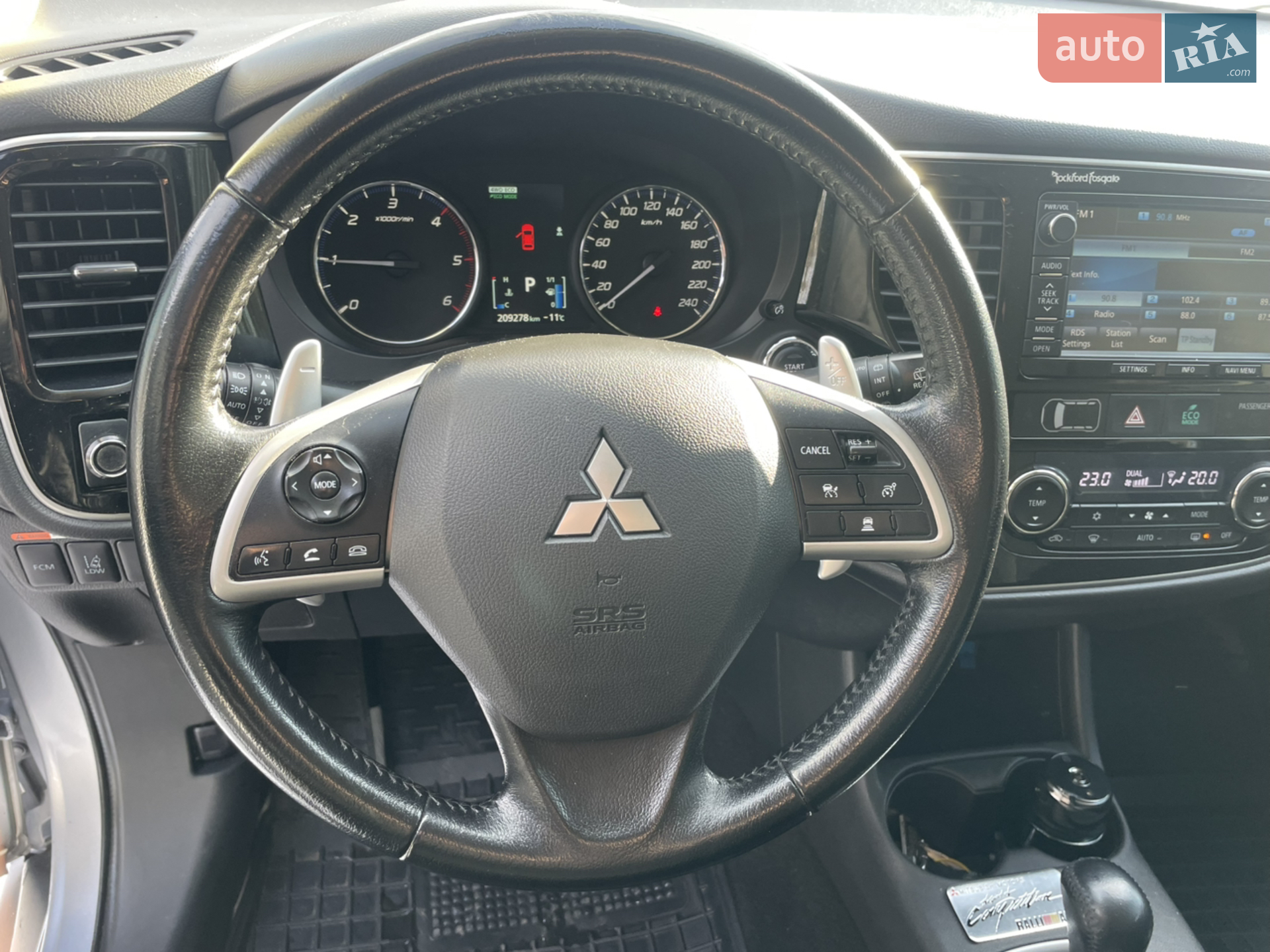2013 Mitsubishi Outlander - мініатюра 24
