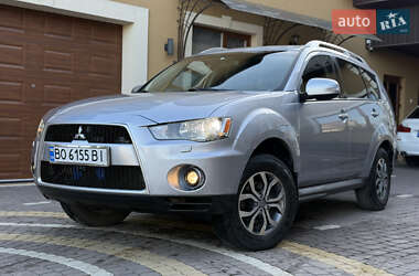 Внедорожник / Кроссовер Mitsubishi Outlander 2010 в Косове