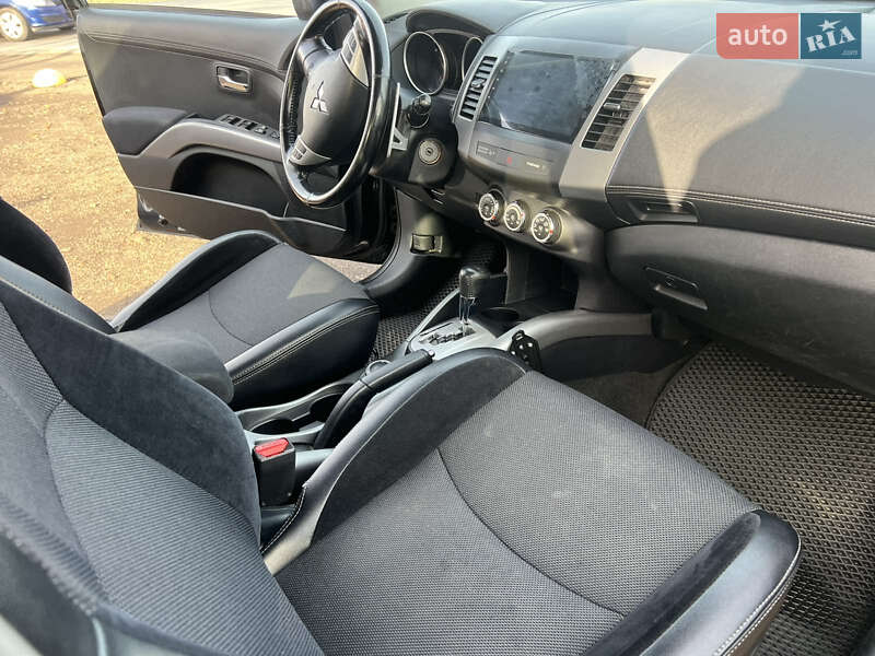 Внедорожник / Кроссовер Mitsubishi Outlander 2010 в Ивано-Франковске фото 19 Внедорожник / Кроссовер Mitsubishi Outlander 2010 в Ивано-Франковске