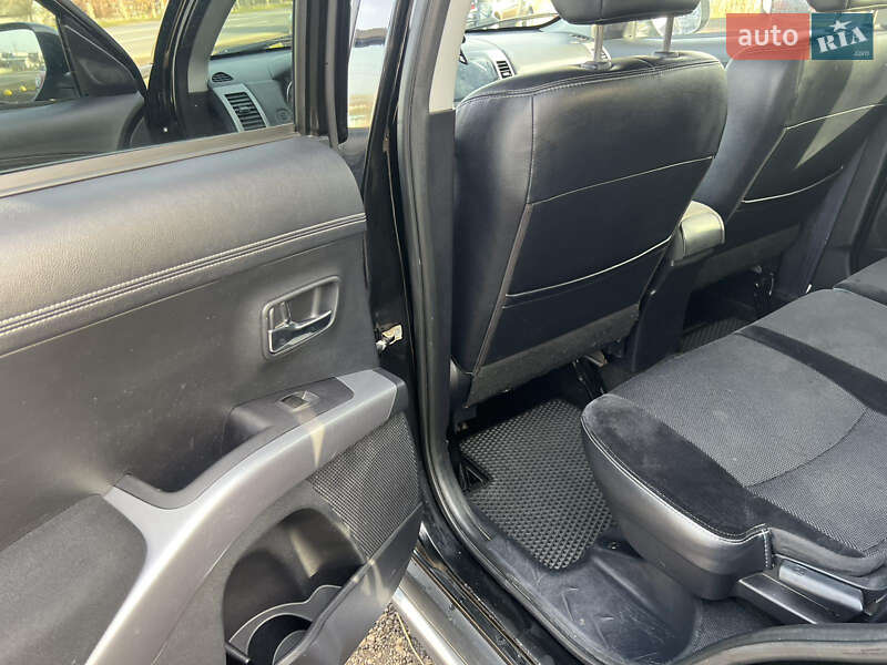 Внедорожник / Кроссовер Mitsubishi Outlander 2010 в Ивано-Франковске фото 23 Внедорожник / Кроссовер Mitsubishi Outlander 2010 в Ивано-Франковске