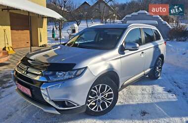 Внедорожник / Кроссовер Mitsubishi Outlander 2017 в Ивано-Франковске