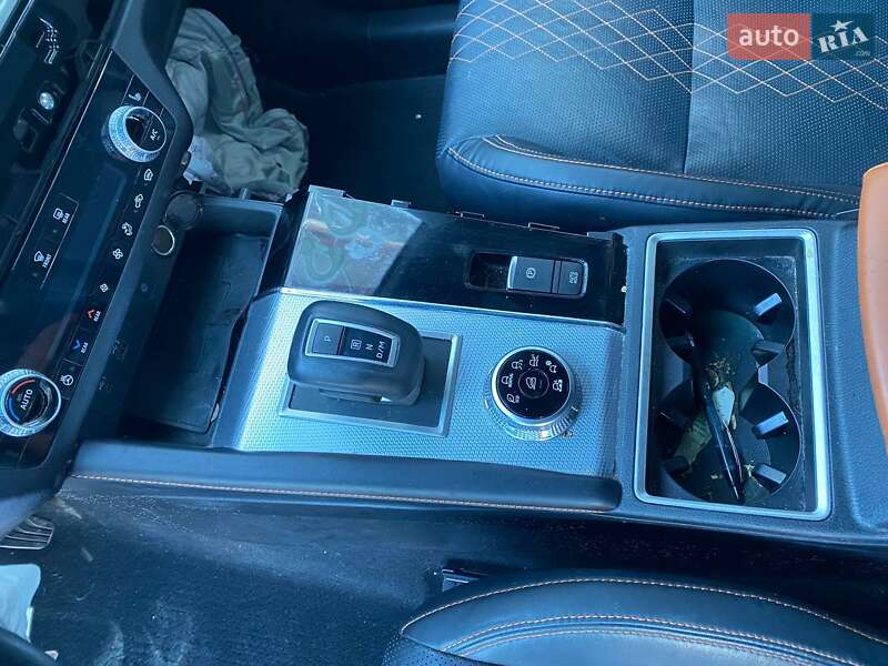 Внедорожник / Кроссовер Mitsubishi Outlander 2021 в Львове