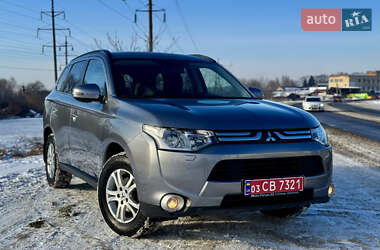Внедорожник / Кроссовер Mitsubishi Outlander 2013 в Полтаве