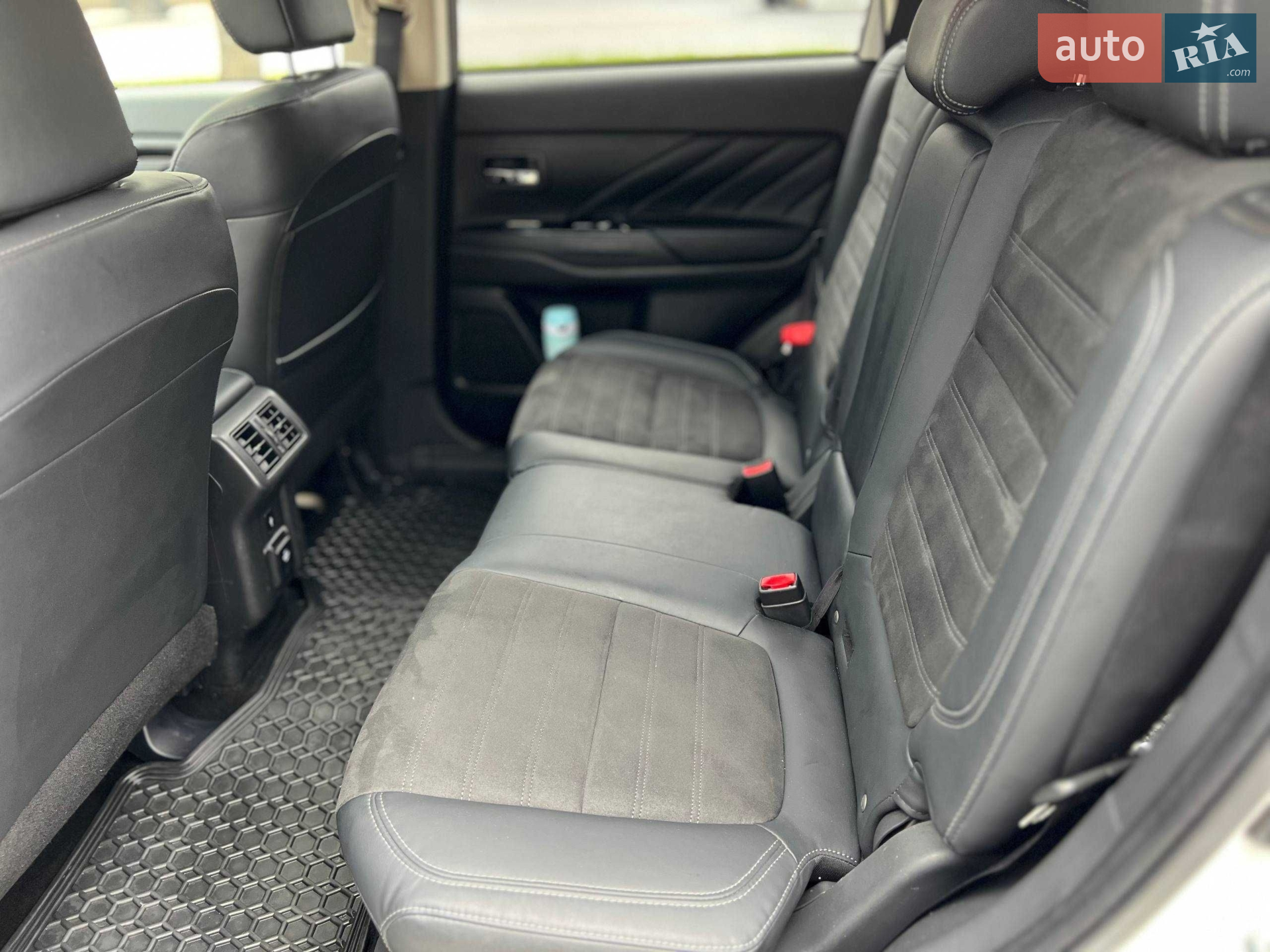 2019 Mitsubishi Outlander - мініатюра 21