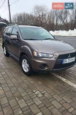 Позашляховик / Кросовер Mitsubishi Outlander 2011 в Демидівці