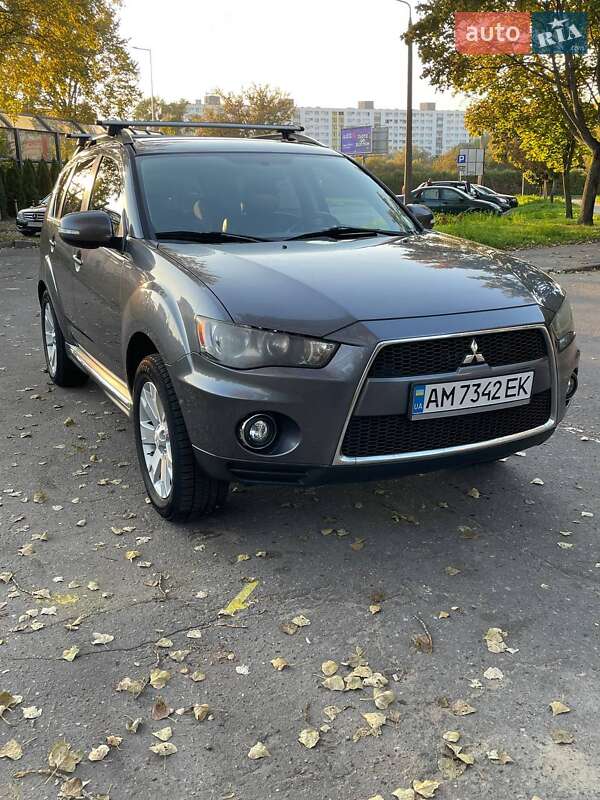 Mitsubishi Outlander 2010
