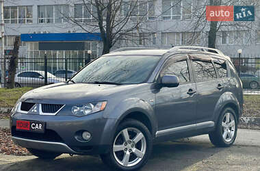Внедорожник / Кроссовер Mitsubishi Outlander 2006 в Киеве