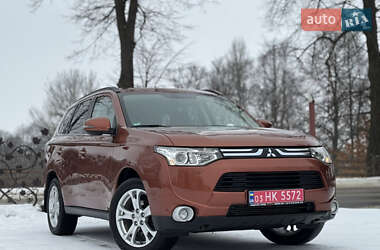 Позашляховик / Кросовер Mitsubishi Outlander 2013 в Дрогобичі