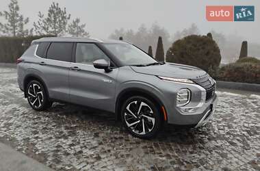 Позашляховик / Кросовер Mitsubishi Outlander 2023 в Дніпрі