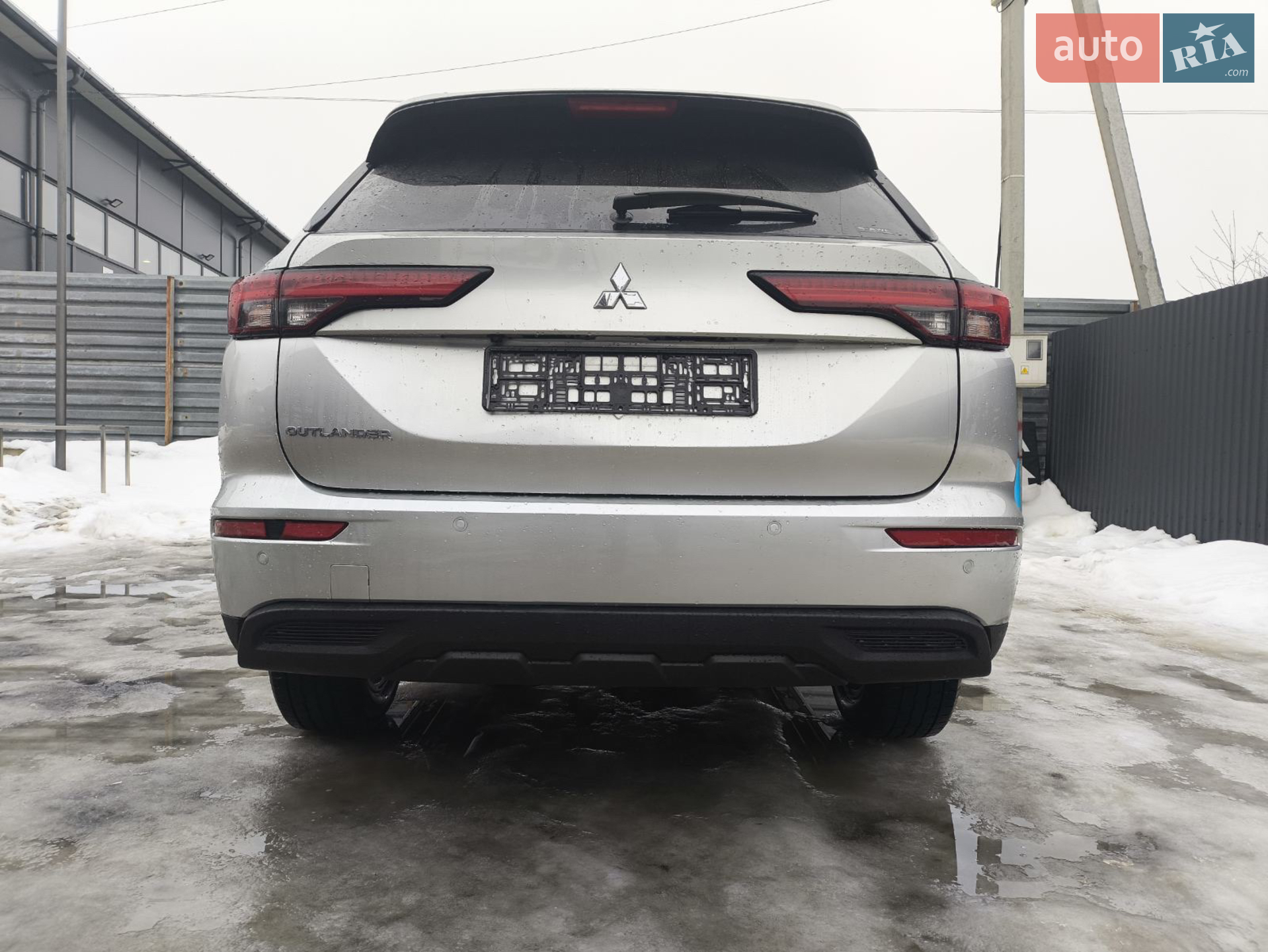 2021 Mitsubishi Outlander - мініатюра 12