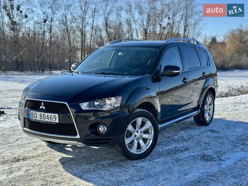 Внедорожник / Кроссовер Mitsubishi Outlander 2010 в Полтаве
