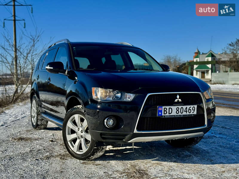 Внедорожник / Кроссовер Mitsubishi Outlander 2010 в Полтаве