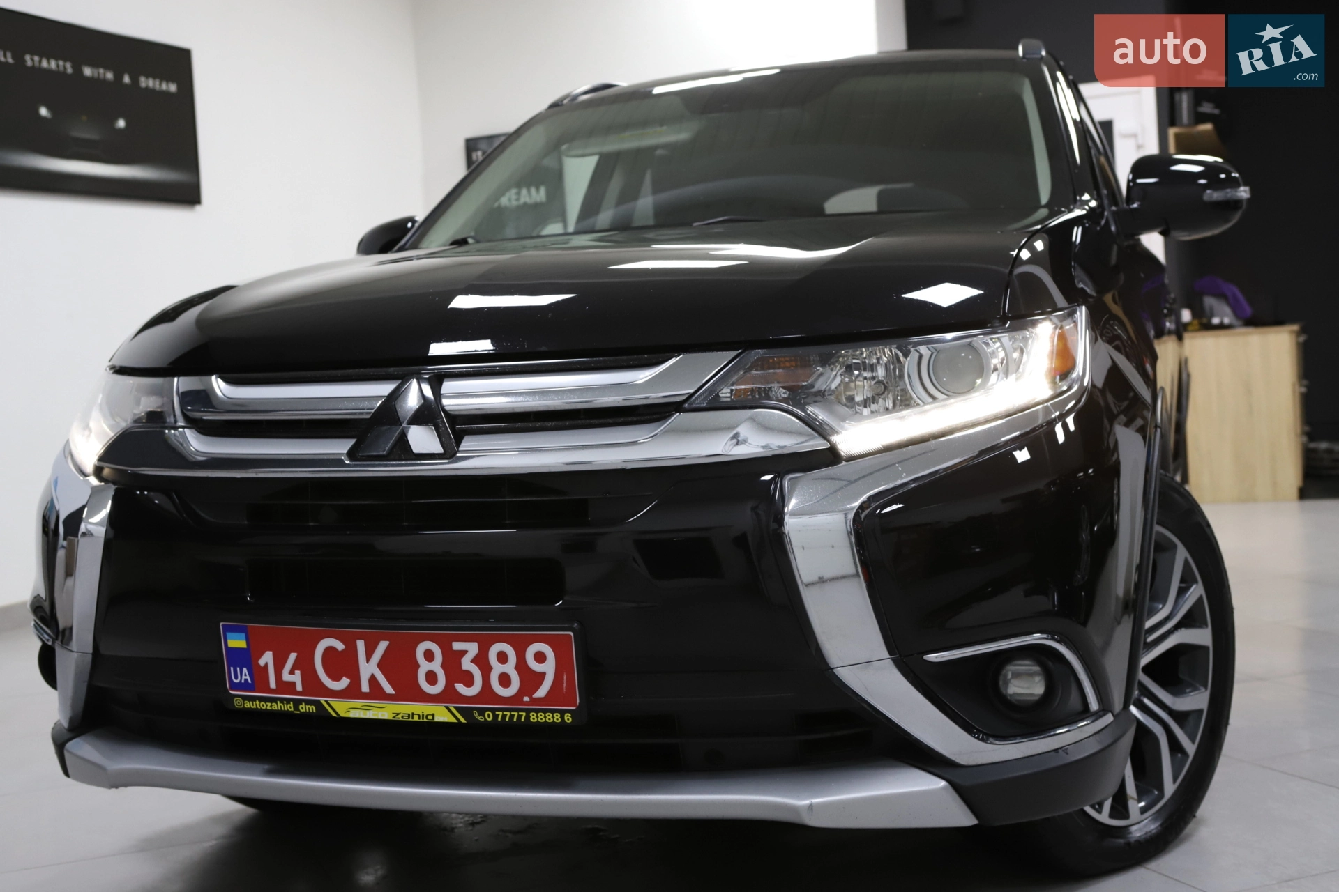 2017 Mitsubishi Outlander - мініатюра 17