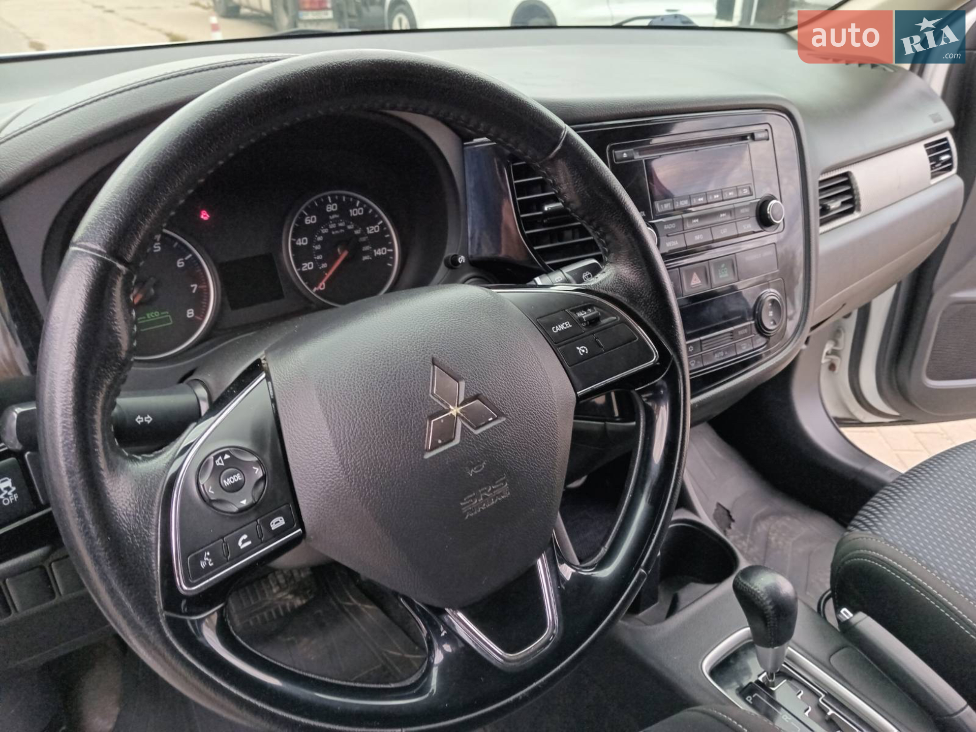 2016 Mitsubishi Outlander - мініатюра 13