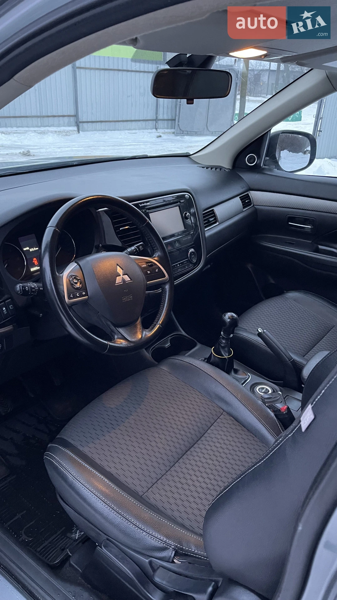 2014 Mitsubishi Outlander - мініатюра 8