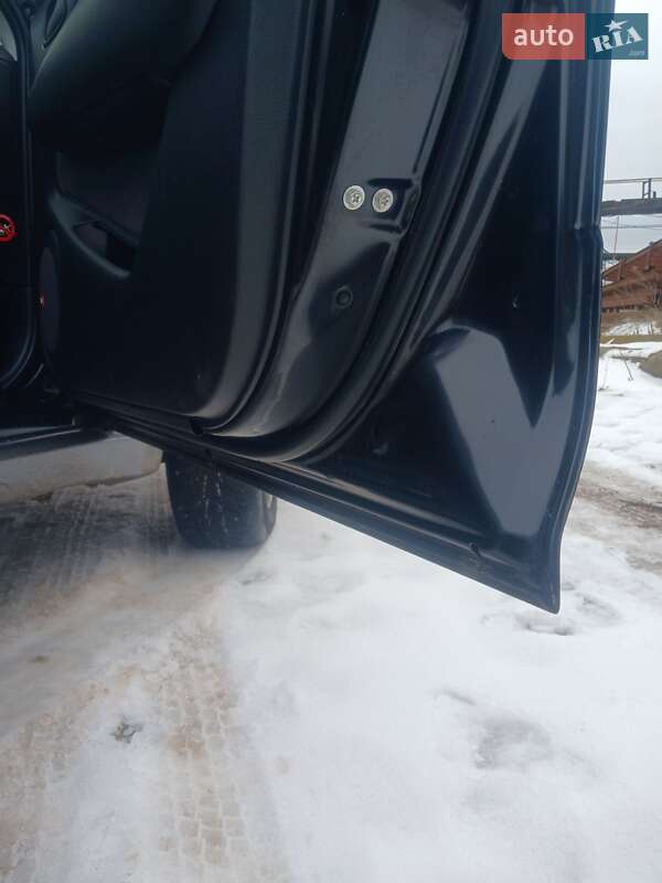 Внедорожник / Кроссовер Mitsubishi Outlander 2007 в Одессе фото 14 Внедорожник / Кроссовер Mitsubishi Outlander 2007 в Одессе