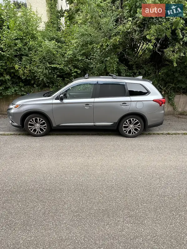 Mitsubishi Outlander