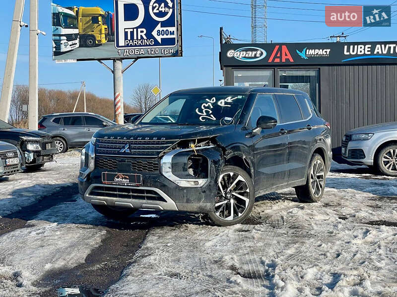 Mitsubishi Outlander 2022