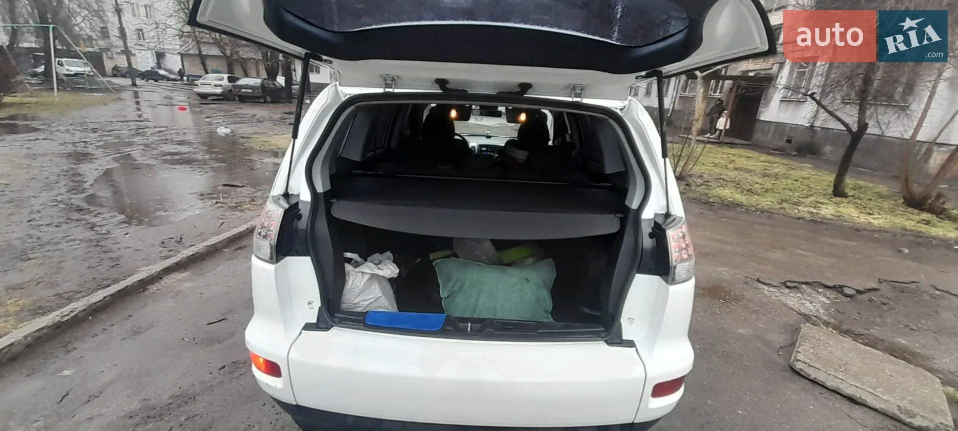 2010 Mitsubishi Outlander - мініатюра 18