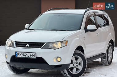 Внедорожник / Кроссовер Mitsubishi Outlander 2009 в Ровно