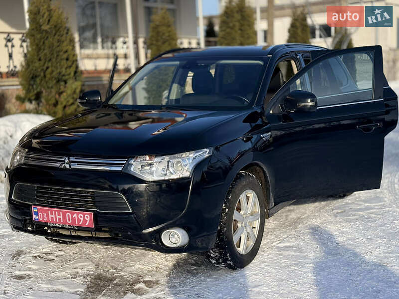 Mitsubishi Outlander 2014