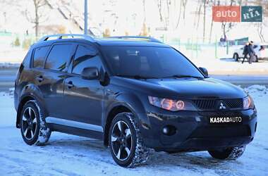 Позашляховик / Кросовер Mitsubishi Outlander 2008 в Харкові