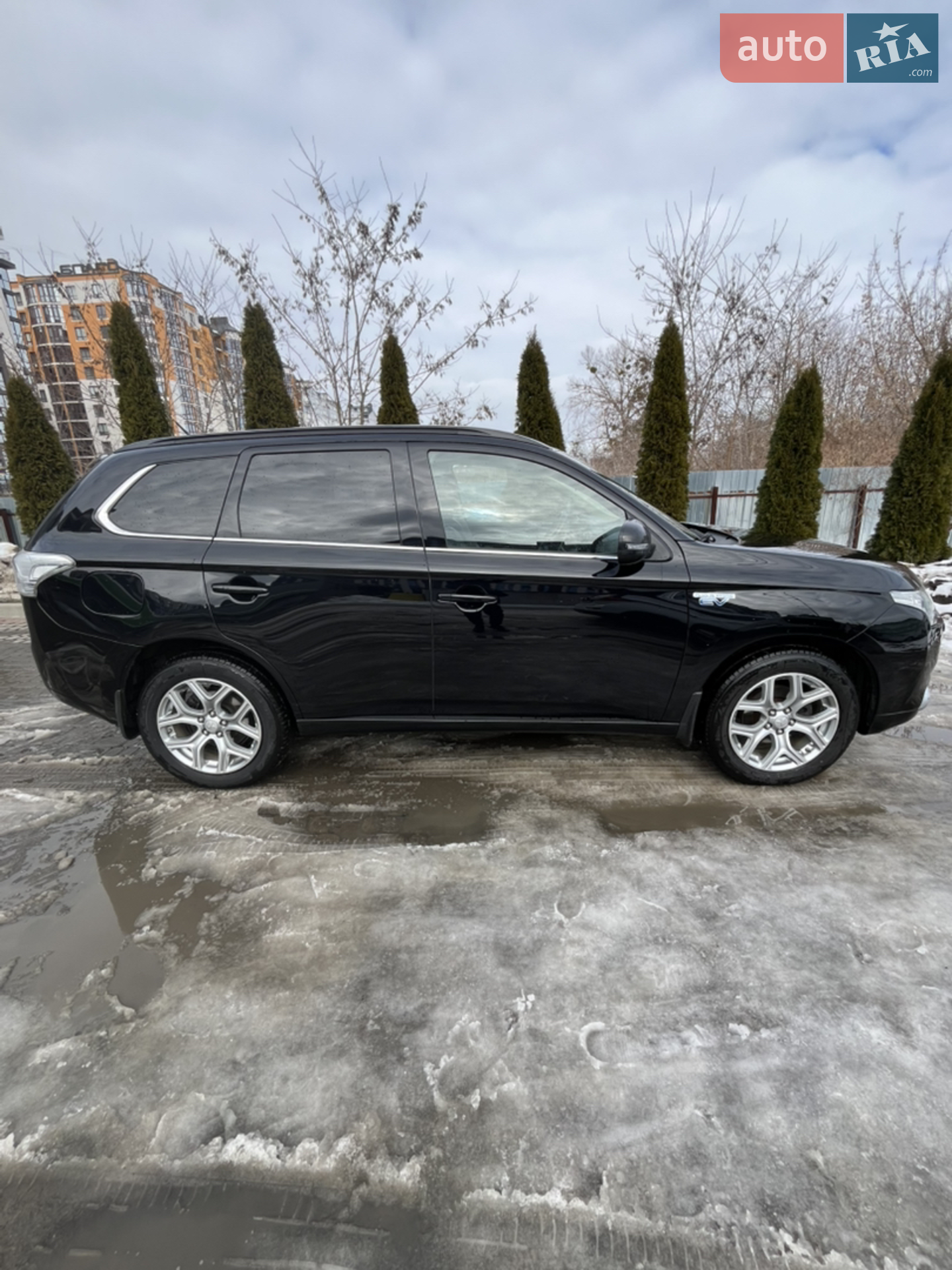 2014 Mitsubishi Outlander - мініатюра 10
