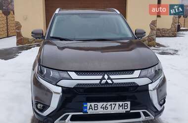 Внедорожник / Кроссовер Mitsubishi Outlander 2019 в Виннице