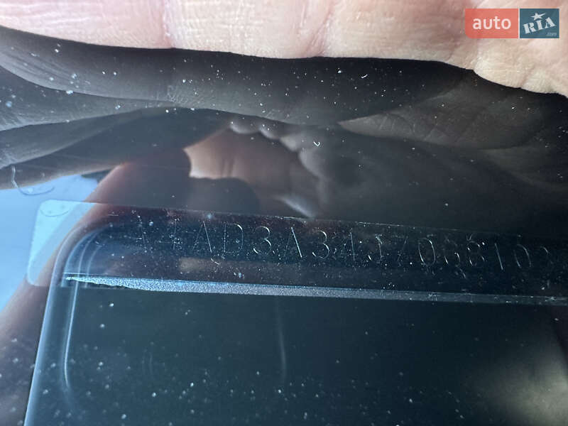 Внедорожник / Кроссовер Mitsubishi Outlander 2018 в Киеве