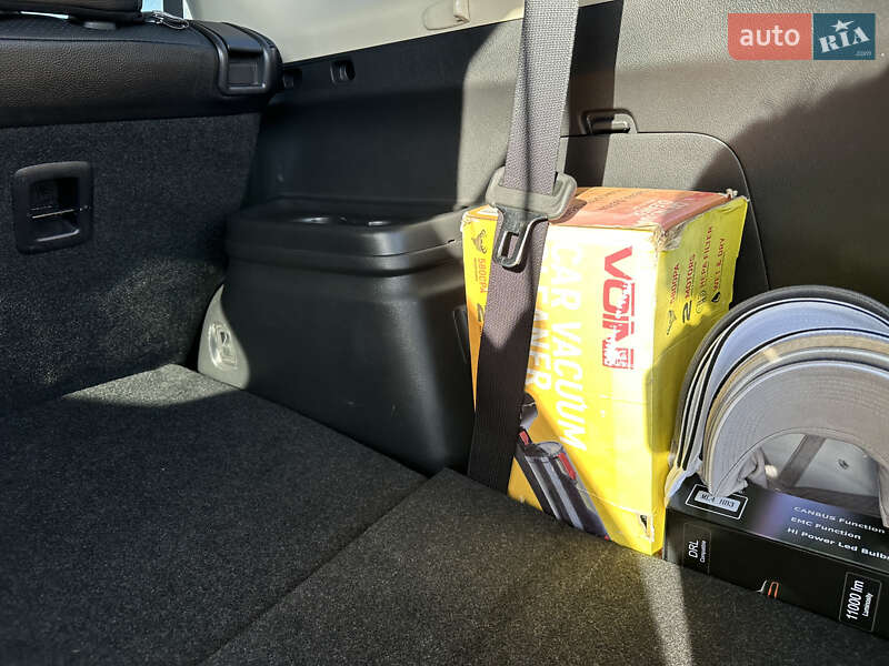 Внедорожник / Кроссовер Mitsubishi Outlander 2018 в Киеве