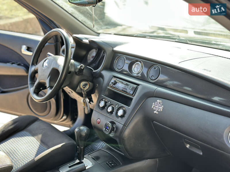 Внедорожник / Кроссовер Mitsubishi Outlander 2007 в Николаеве