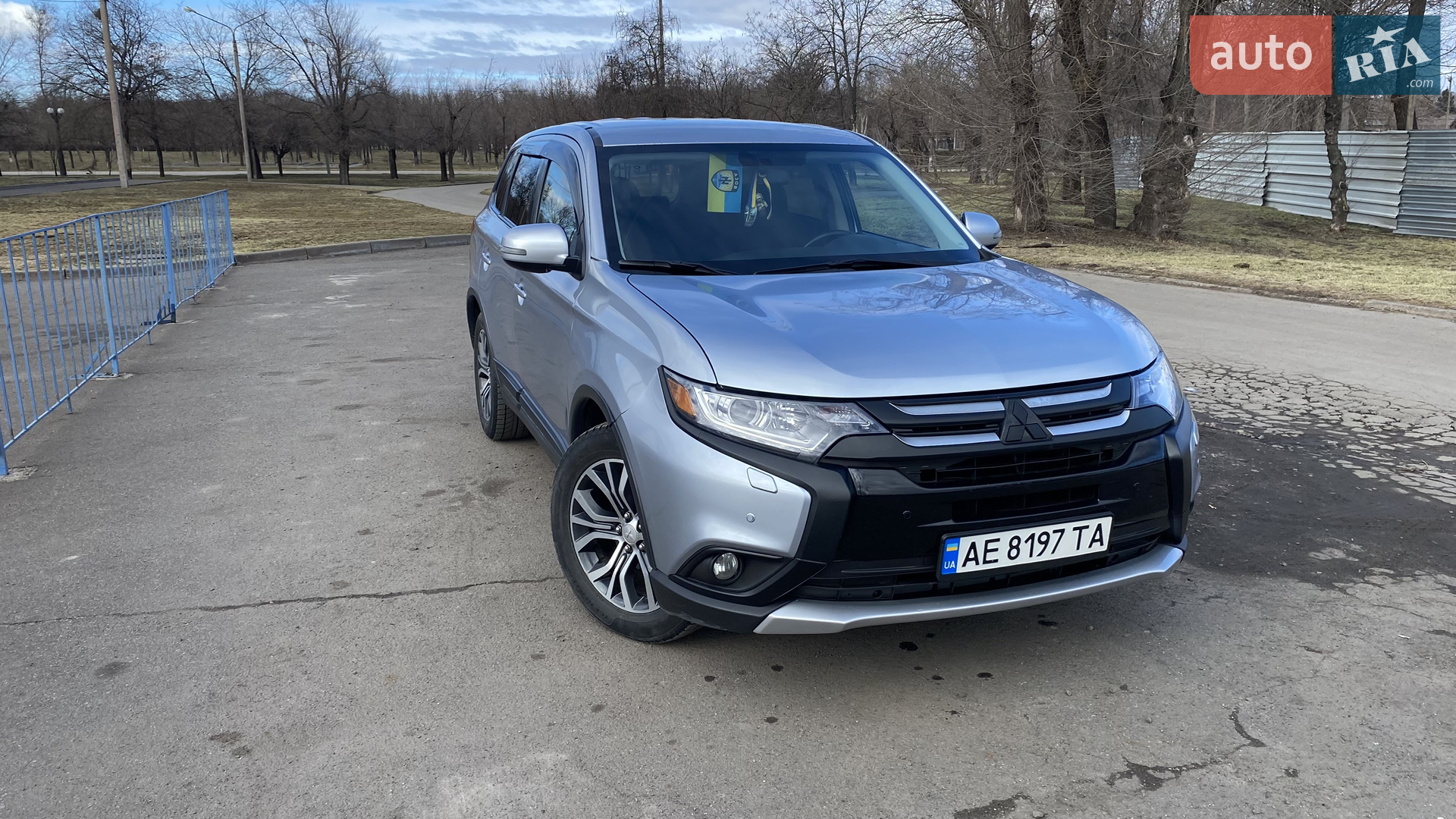 2016 Mitsubishi Outlander - мініатюра 3