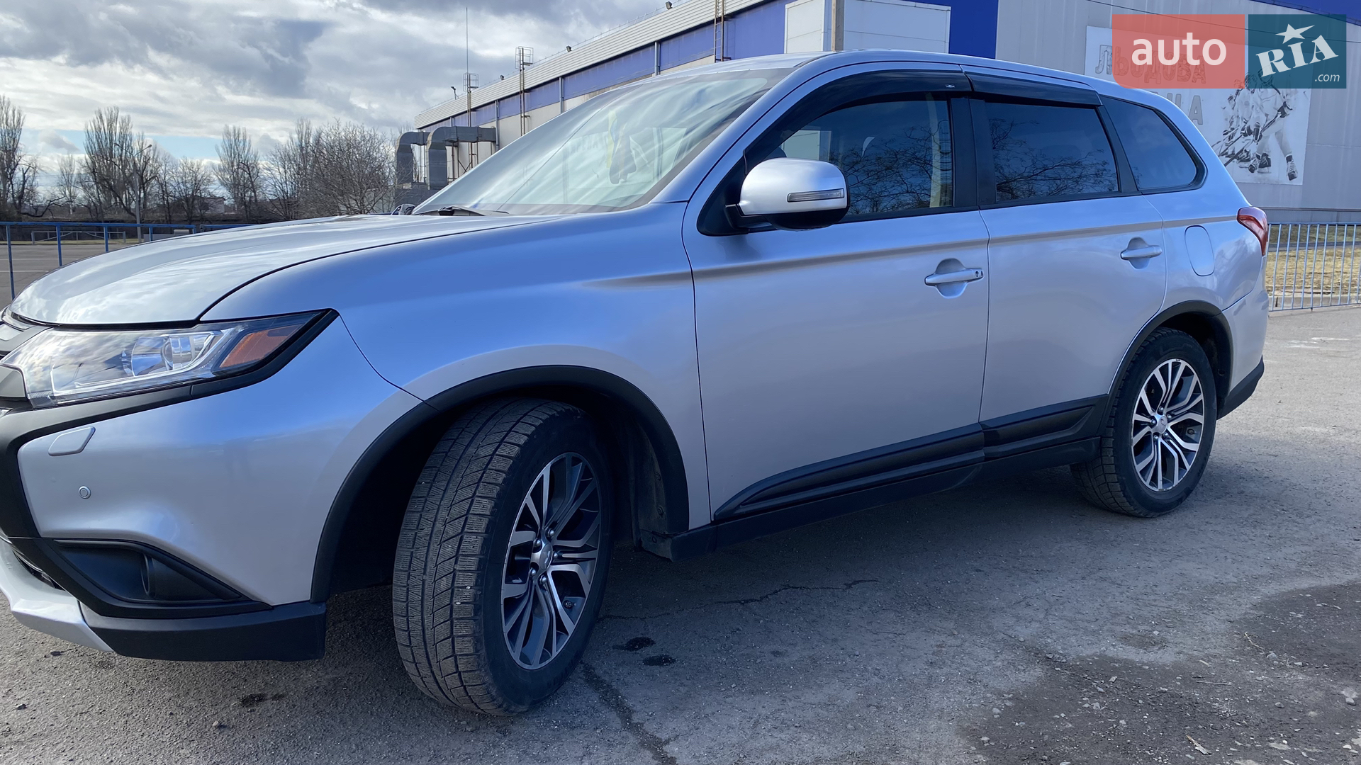 2016 Mitsubishi Outlander - мініатюра 12
