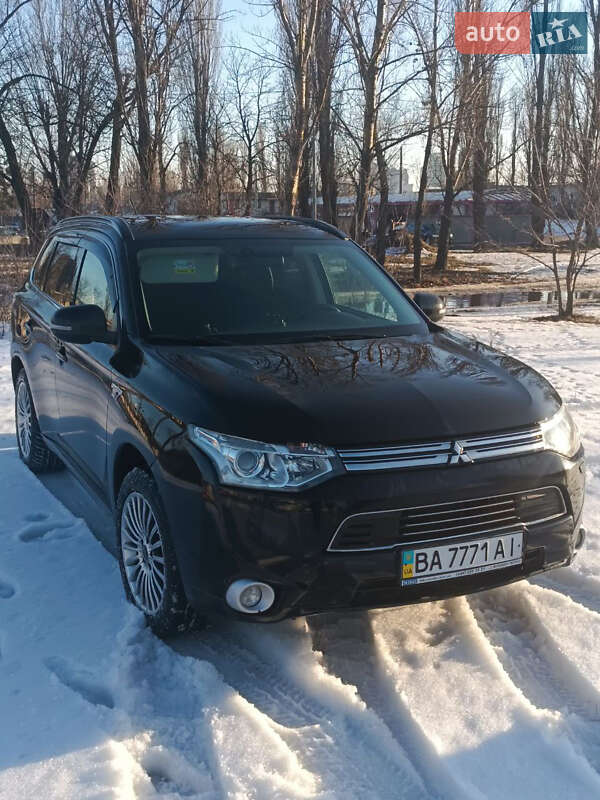 Mitsubishi Outlander 2013 Mitsubishi Outlander 2013