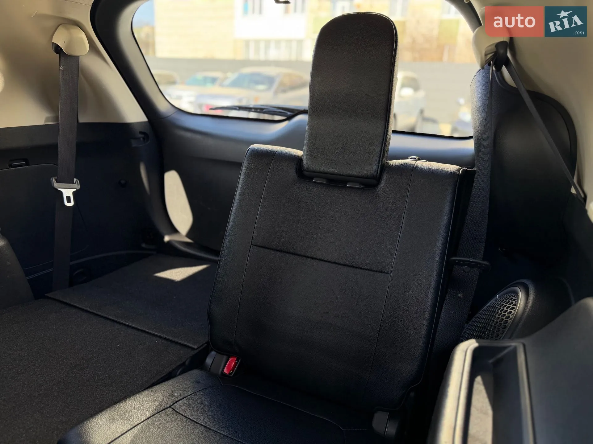 2016 Mitsubishi Outlander - мініатюра 18