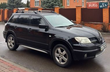 Позашляховик / Кросовер Mitsubishi Outlander 2006 в Києві